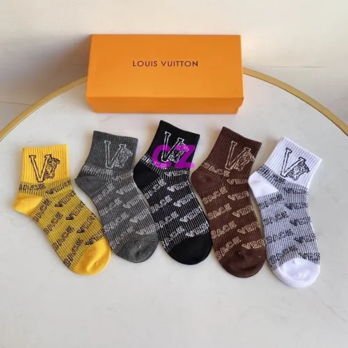 LV Socks-146
