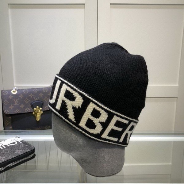 Burberry Wool Cap Scarf AAA-037