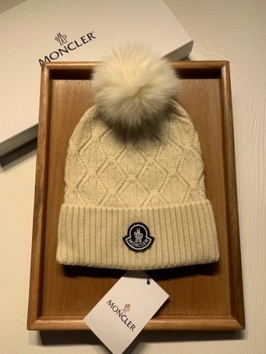 Moncler Wool Cap Scarf AAA-226
