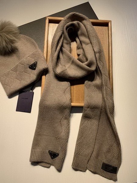 Prada Wool Cap Scarf AAA-083
