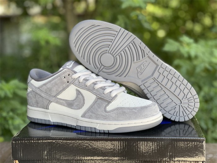 Authentic Nike SB Low Grey White