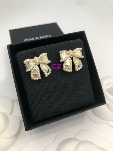 CHAL Earring-600