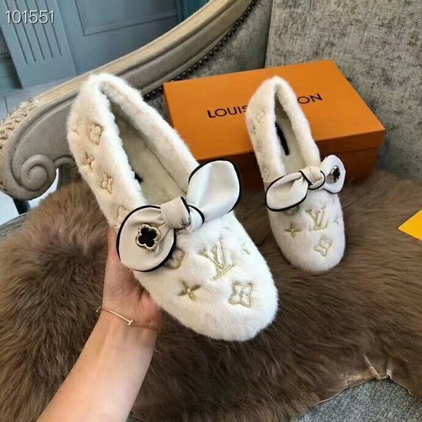 LV Women Shoes 1：1 Quality-684