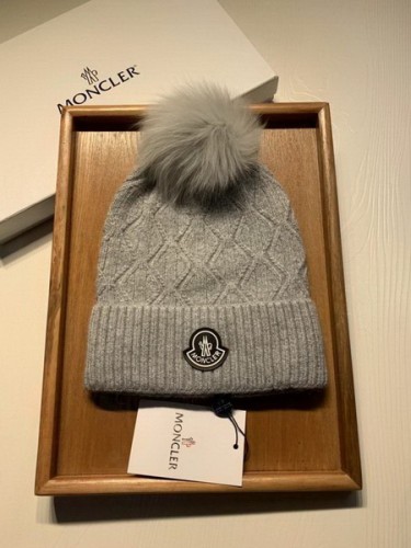 Moncler Wool Cap Scarf AAA-225