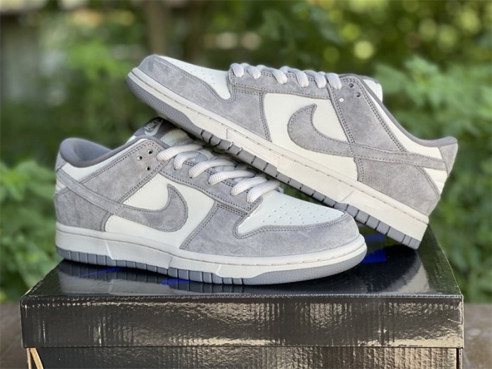 Authentic Nike SB Low Grey White