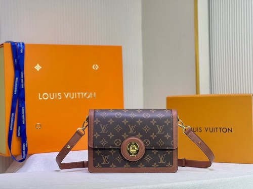 LV Hangbags AAA Women-822