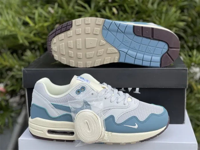 Authentic  Patta x Nike Air Max 1 “Aqua Noise”