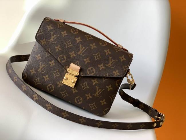 LV Hangbags AAA Women-798