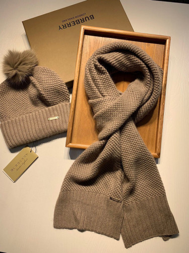 Burberry Wool Cap Scarf AAA-024