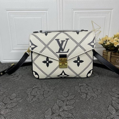 LV Hangbags AAA Women-819