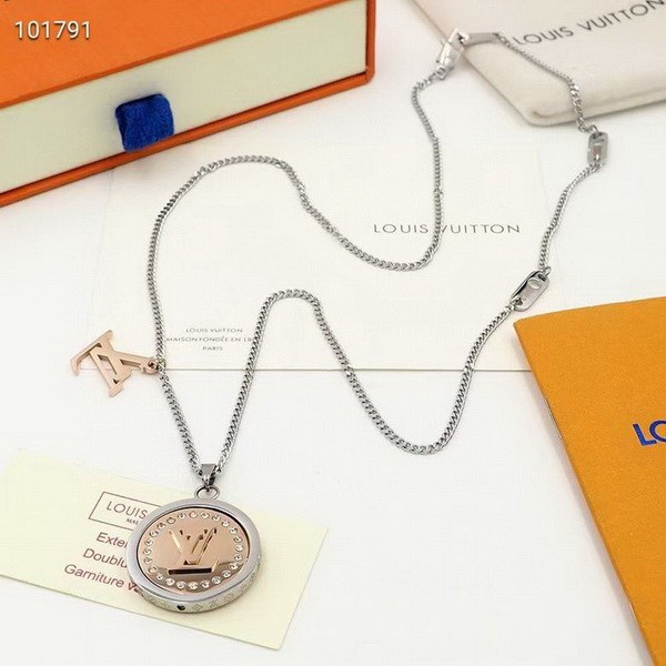 LV Necklace-026