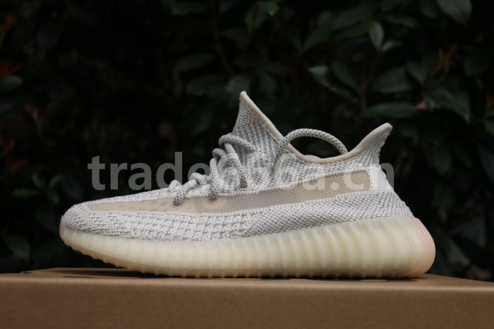 Authentic Yeezy 350 V2“Lundmarks” full reflective