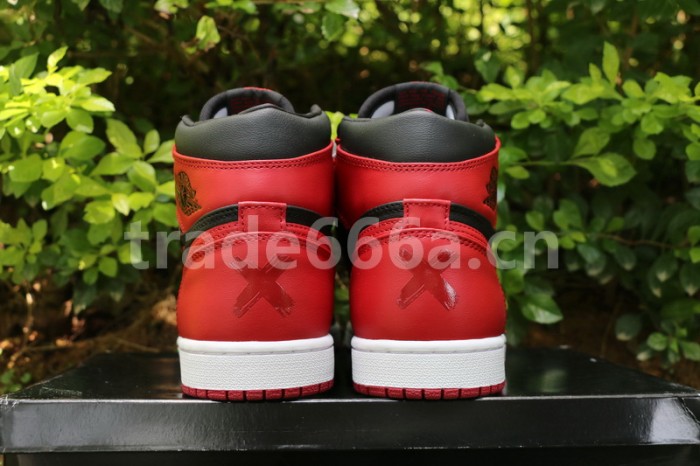 Air Jordan 1 Banned