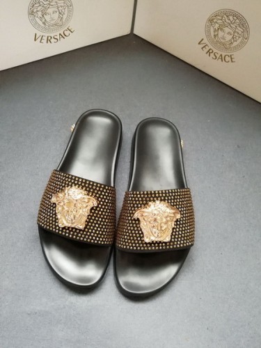 Versace men slippers AAA-190(38-46)