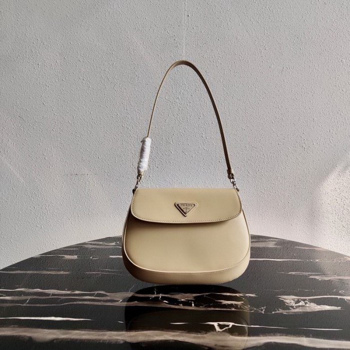 Prada Handbags AAA-015