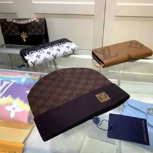 LV Wool Cap Scarf AAA-078