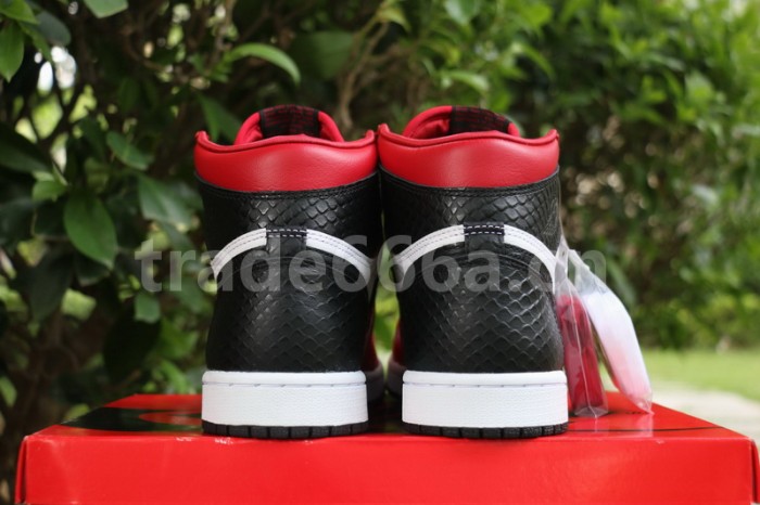 Authentic Air Jordan 1 High OG WMNS “Satin Snake”