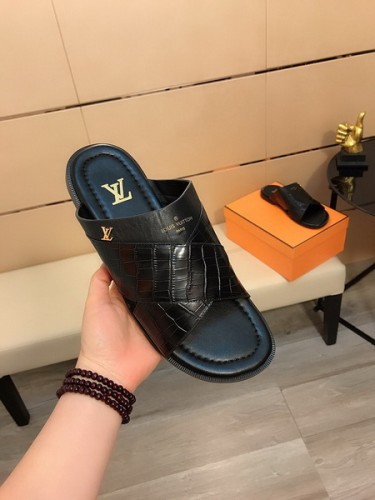 LV men slippers AAA-1076