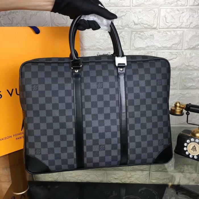 LV Men Hangbags AAA-022