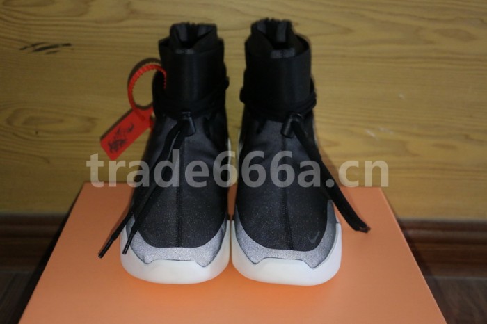 Authentic Nike Air Shot Around “Black”