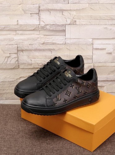 LV Men shoes 1：1 quality-3766