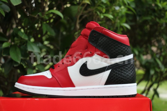 Authentic Air Jordan 1 High OG WMNS “Satin Snake”