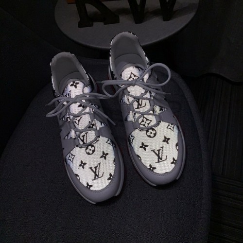 LV Men shoes 1：1 quality-3484