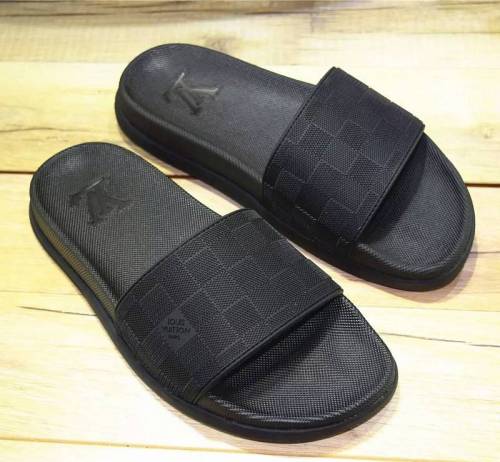 LV men slippers AAA-100