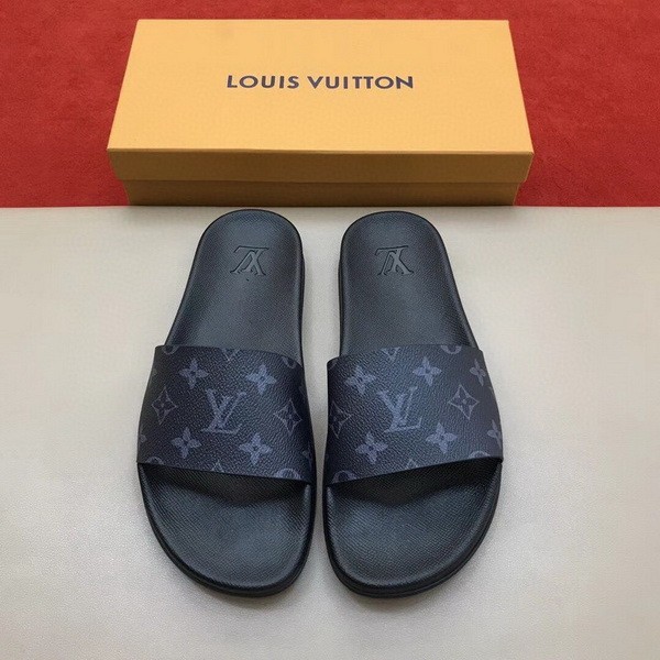 LV men slippers AAA-435
