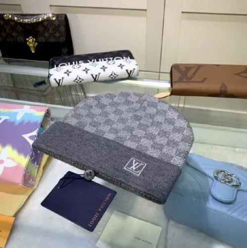 LV Wool Cap Scarf AAA-075