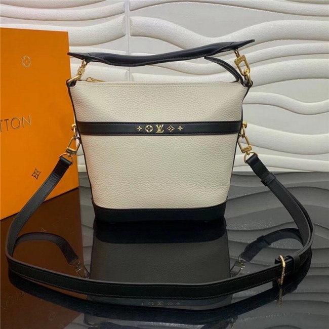 LV High End Quality Bag-742