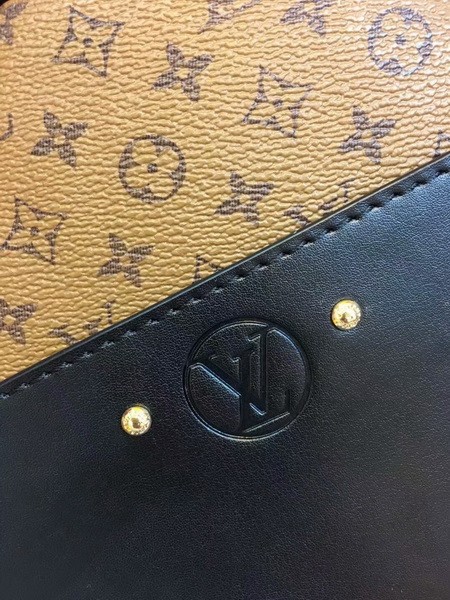 LV Hangbags AAA-111