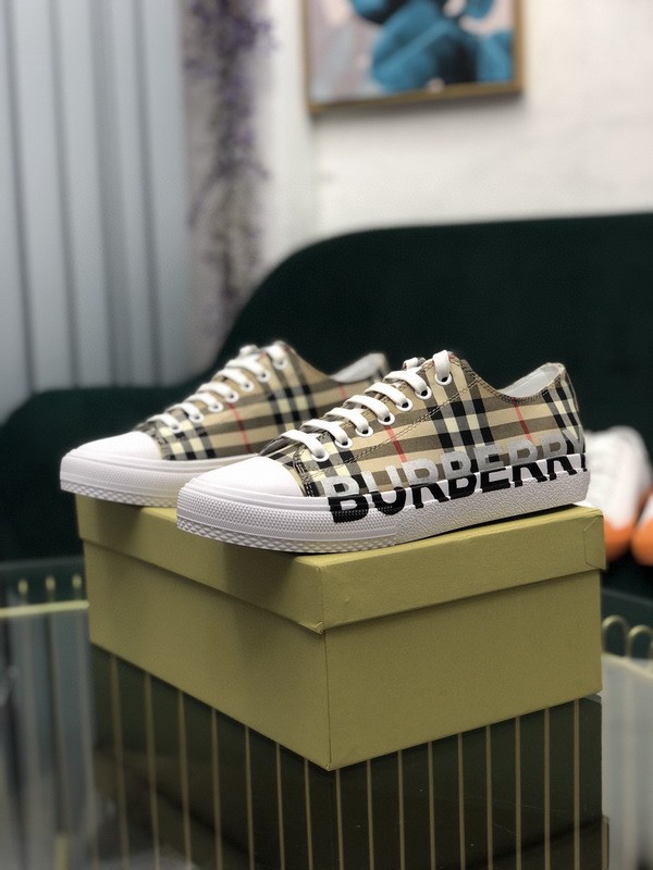 Burberry men shoes 1：1 quality-270