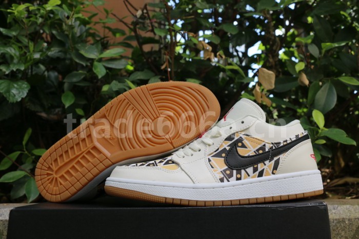 Authentic Air Jordan 1 Low CJ4152-101