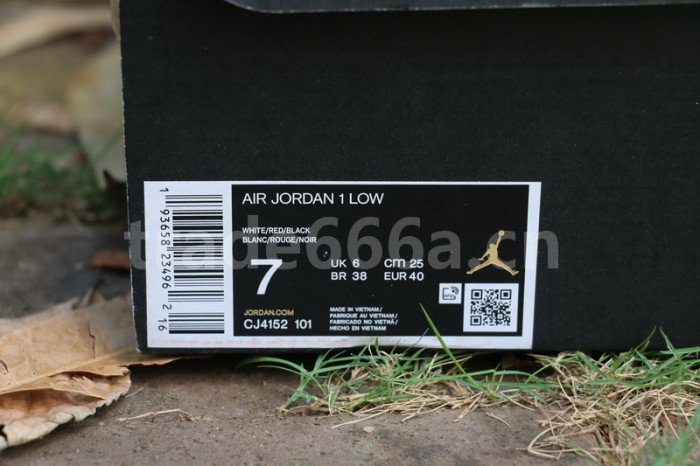 Authentic Air Jordan 1 Low CJ4152-101