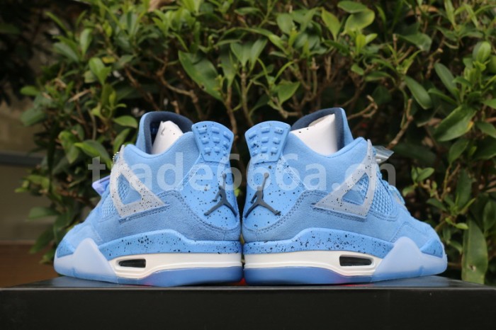 Authentic Air Jordan 4 Retro UNC PE