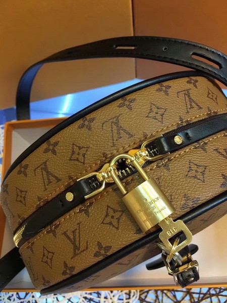 LV Hangbags AAA-111