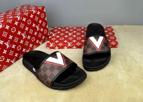 LV men slippers AAA(38-45)-210