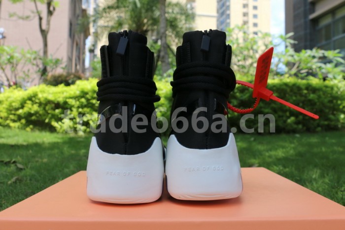 Authentic Nike Air Shot Around “Black”