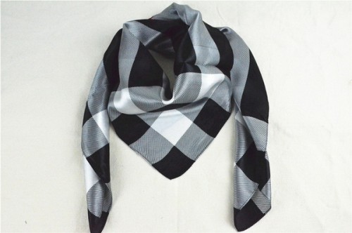 Burberry Silk Scarf AAA-111