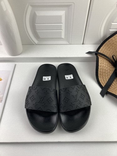 LV men slippers AAA-953
