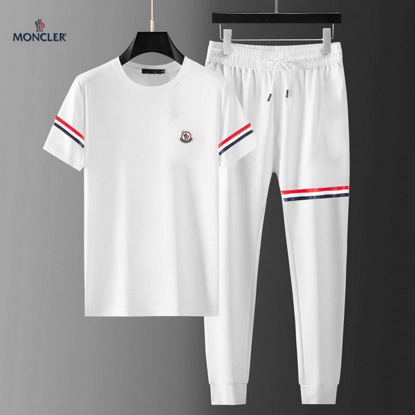Moncler suit-136(M-XXXL)