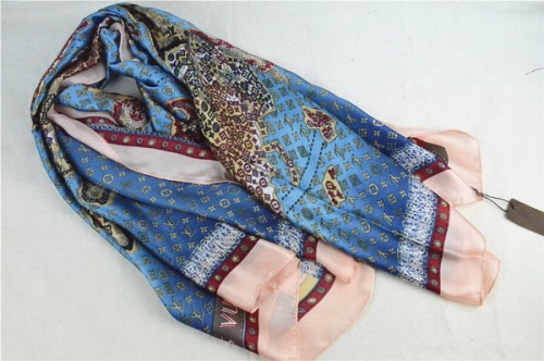 LV Silk Scarf AAA-032