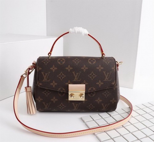 LV Hangbags AAA Women-565