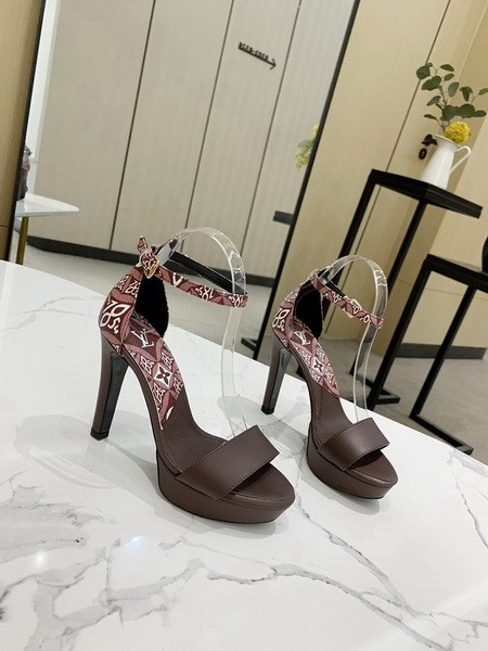 LV High heels-074