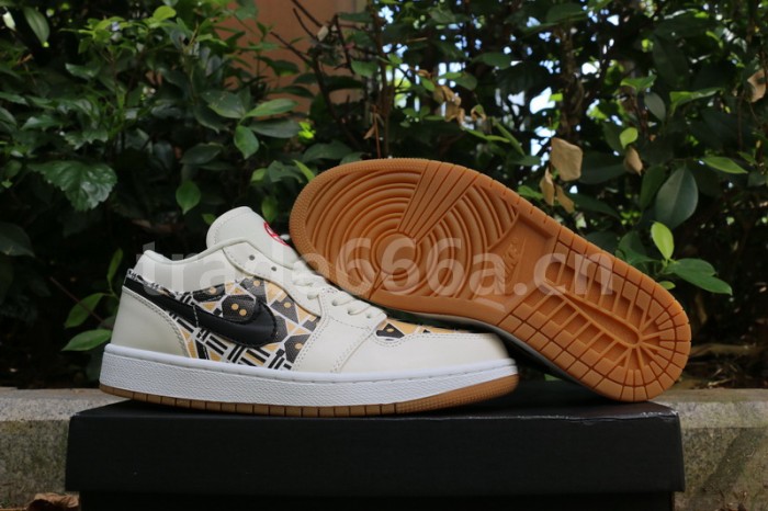 Authentic Air Jordan 1 Low CJ4152-101