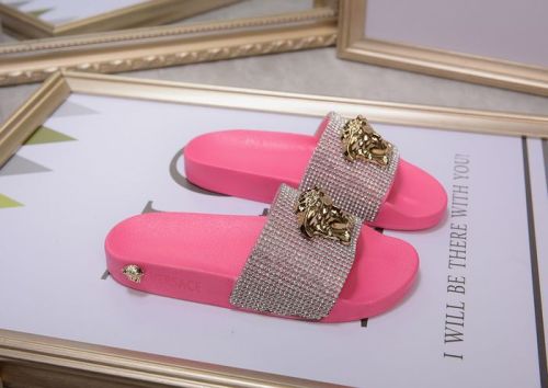 Versace women slippers AAA-012