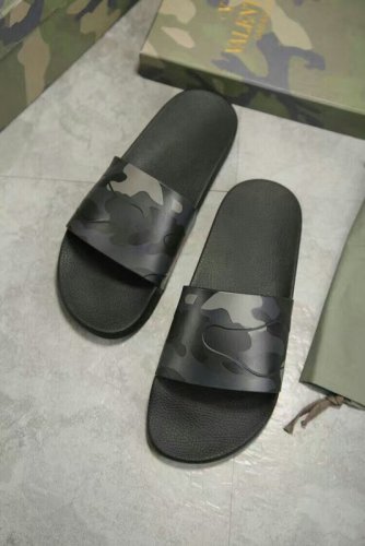 VT Men slippers AAA-045
