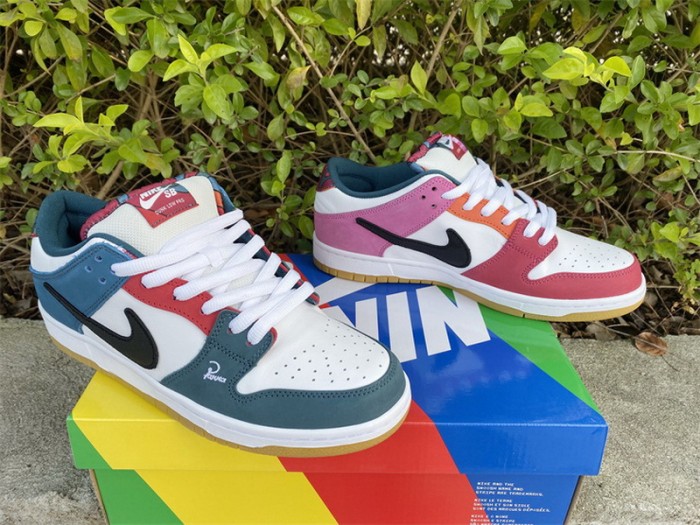 Authentic Parra x Nike SB Dunk Low  DH7695-100