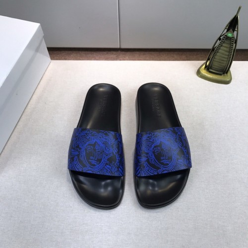 Versace women slippers AAA-018